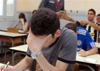 ضبط سماعتى غش مع طالبين قبل دخول لجنة ثانوية بقنا