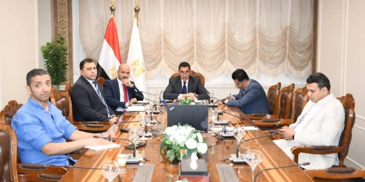 وزير الشباب والرياضة: نسعى لتوطين الصناعة الرياضية بالتعاون مع شركة صينية كبرى