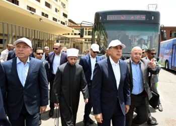 رئيس الوزراء يتفقد منظومة النقل العام المُطورة بمحافظة القاهرة