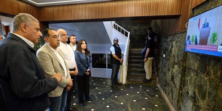 رئيس الوزراء يبدأ جولة موسعة لافتتاح وتفقد عدد من المشروعات الخدمية والتنموية بمحافظة الإسكندرية