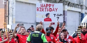 الإحتفال بعيد محمد صلاح