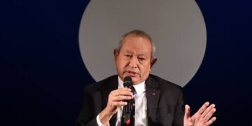 نجيب ساويرس: التنقيب العشوائي عن المعادن يضر بالاستثمار