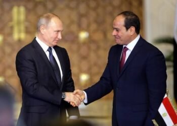 بوتين يشيد بالسيسي: صديق مقرب لروسيا