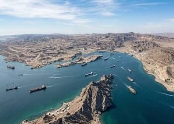 فرنسا تطالب أمريكا وإيران بسرعة فتح مضيق هرمز وإلا الاقتصاد يدفع الثمن