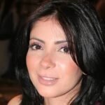 «مش هتنازل».. أول تحرك من منى زكي ضد فتاة نشرت صورًا مسيئة لها