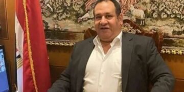 بلاغ يتهم صبري نخنوخ بإرسال أشخاص لاقتحام منزل سيدة تُعرف بـ«بنت مبارك»