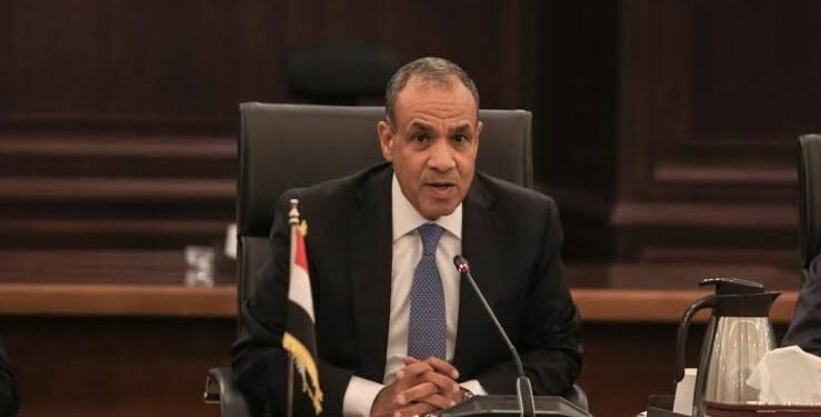 اتصال هاتفي بين وزير الخارجية ونظيره الإماراتي لبحث العلاقات الثنائية والتطورات الإقليمية
