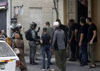 مداهمات واسعة بالضفة والقدس واعتقالات طالت رئيس بلدية تعلين