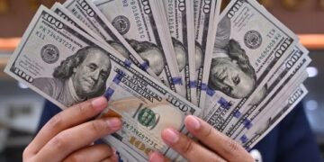 ثبات سعر الدولار مقابل الجنيه المصري اليوم الأربعاء