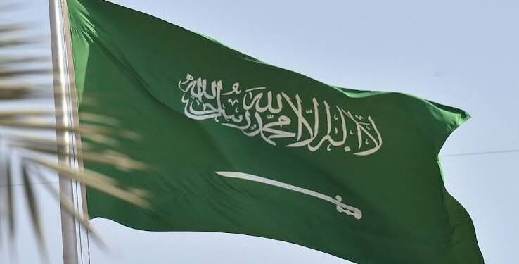 الحوثيون يحذرون شركات الطيران من التحليق فوق الأجواء السعودية