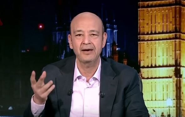 بعد الحكم النهائي بسحب كتابها.. عمرو أديب: هل تستمر وزيرة الثقافة في منصبها؟