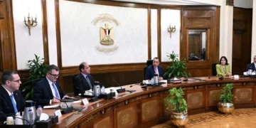 رئيس الوزراء يُتابع موقف سداد مستحقات هيئة المجتمعات العمرانية الجديدة لدى عدد من الوزارات والجهات الحكومية