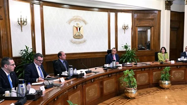 رئيس الوزراء يُتابع موقف سداد مستحقات هيئة المجتمعات العمرانية الجديدة لدى عدد من الوزارات والجهات الحكومية