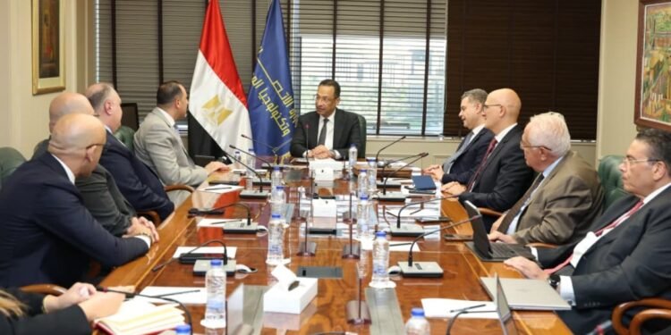 استثمارات جديدة في التعهيد.. و توفير 1000 فرصة عمل