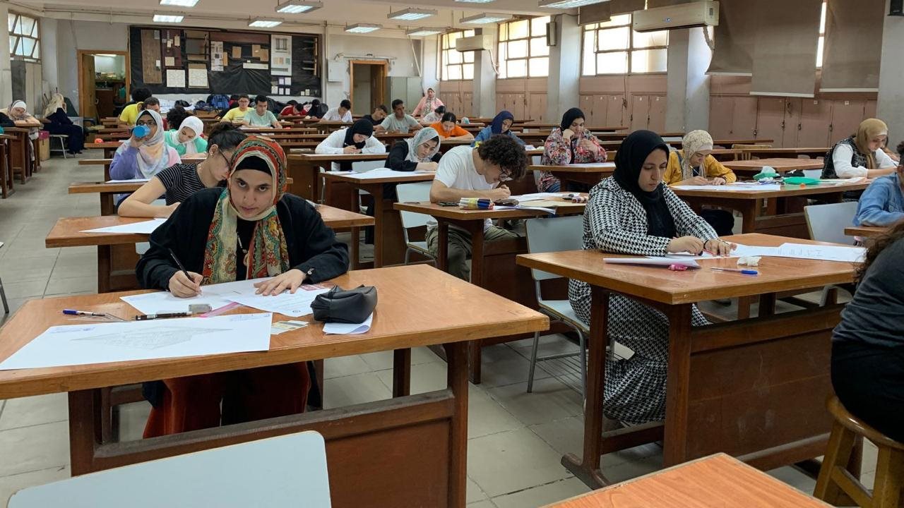 التعليم العالي تدعو طلاب الثانوية العامة للإسراع في تسجيل اختبارات القدرات