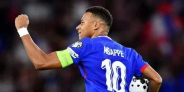 مبابي يواصل صناعة التاريخ.. أصغر لاعب يصل إلى 20 مباراة في كأس العالم