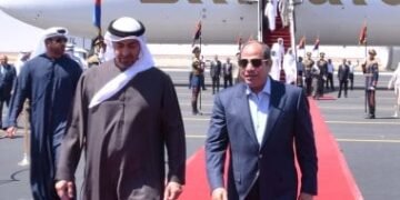 الرئيس السيسي يودّع الشيخ محمد بن زايد بمطار العلمين فى ختام زيارته الأخوية لمصر