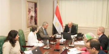 وزير الكهرباء يبحث مع البنك الدولي إنشاء صندوق ضمانة لتمويل مشروعات الطاقة والبنية التحتية