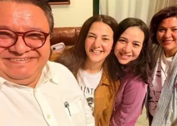 خالد جلال يكشف تفاصيل مسرحية جديدة تجمع دنيا وإيمي سمير غانم
