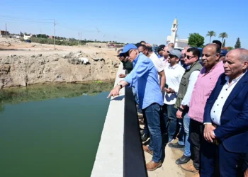 وزير الري يعلن حملة رقابية مشددة على الترع ويوجه بتطبيق القانون ضد المخالفين