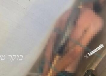 صورة أسير من غزة تثير جدلًا واسعًا على مواقع التواصل