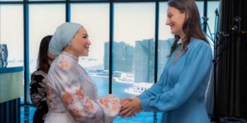 انتصار السيسي تستقبل سيدة الجبل الأسود الأولى بالعلمين