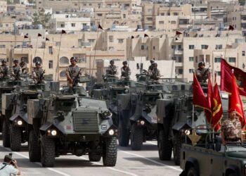 الجيش الأردني يعلن إسقاط 8 صواريخ إيرانية