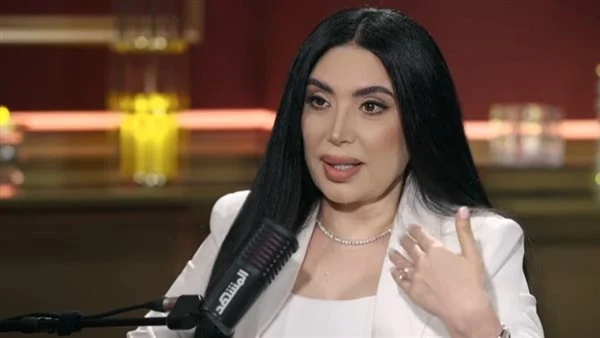 عبير صبري: أخفيت خبر طلاقي لأشهر بسبب حالتي النفسية.. وما زلت أتلقى العلاج
