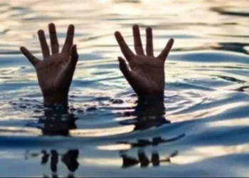 اصطدمت رأسه بأرضية حمام السباحة.. وفاة المنتج ياسر صبحي داخل نادي دجلة