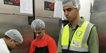سلامة الغذاء: ضبط 200 كيلو لحوم فاسدة بمطعم بيتزا شهير في المنوفية