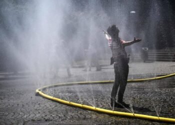 هولندا تسجل 911 حالة وفاة إضافية خلال موجة حر قياسية