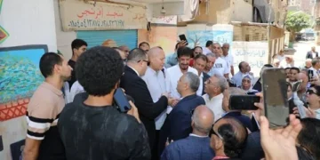 محافظ القاهرة يوجه رئيس حي حلوان بتكثيف حملات النظافة ورفع الإشغالات