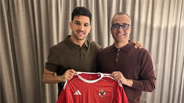 رسميًا.. الأهلي يعلن التعاقد مع الجزائري منصف بقرار لمدة 3 مواسم