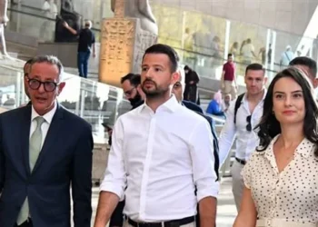 رئيس جمهورية الجبل الأسود وقرينته يزوران المتحف المصري الكبير
