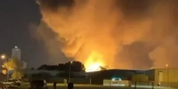 الحرس الثوري الإيراني يعلن استهداف قاعدة الجفير بالبحرين