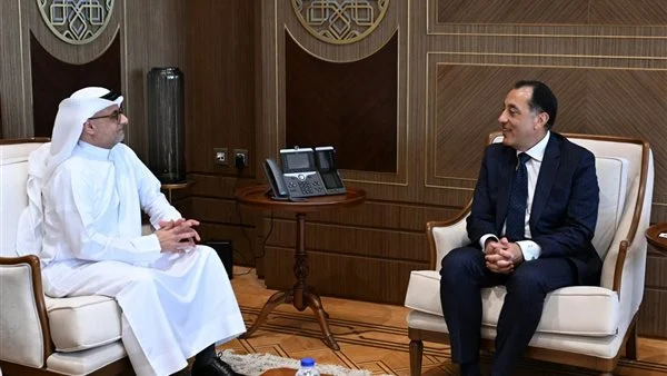 رئيس الوزراء يتابع مستجدات الموقف التنفيذي لمشروعات تطوير مدينة “رأس الحكمة”