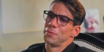شريف إكرامي يعلن اعتزال كرة القدم برسالة مؤثرة.. ويشيد بتألق مصطفى شوبير