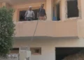إصابة شخصين إثر سقوط حائط داخل مبنى بأكتوبر