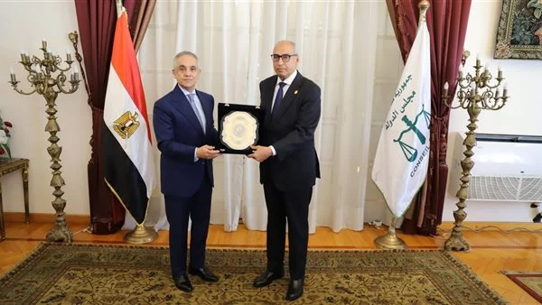 وزير العدل يهنئ رئيس مجلس الدولة الجديد ويؤكد دعم التعاون القضائي