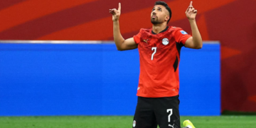 “الأهلي سيظل في قلبي”.. تريزيجيه يودع جماهير القلعة الحمراء برسالة مؤثرة