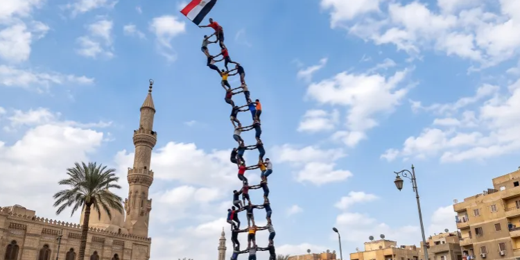 حقيقة “الهرم البشري” في احتفالات منتخب مصر .. ما القصة؟