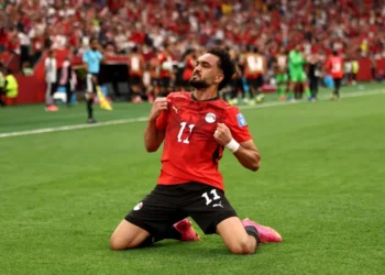 هدف مصري ملغى يشعل القمة.. زيكو يهز شباك الأرجنتين والحكم يلغي الهدف