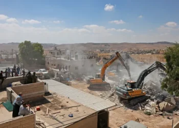 تصعيد في الضفة الغربية.. بن غفير يقتحم قرية المغير وإصابة فلسطيني برصاص مستوطنين