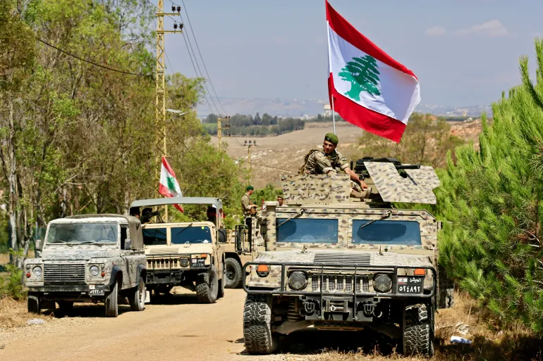 هل بدأ الانسحاب الإسرائيلي من جنوب لبنان أم مجرد إعادة تموضع؟