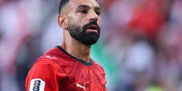 محمد صلاح: كبرت على الانسياق وراء السوشيال ميديا.. وبناتي على وش جواز