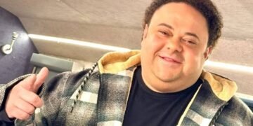 الفنان مدحت تيخا يتهم المنتج عوض ماهر بتحرير شيك بدون رصيد