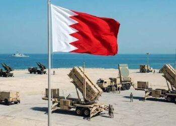 البحرين تعلن التصدي لاعتداءات جوية إيرانية