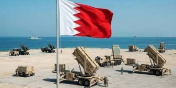 البحرين تعلن التصدي لاعتداءات جوية إيرانية