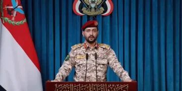 باب المندب تحت الضغط.. الحوثيون يعلنون حظر الملاحة المرتبطة بالسعودية