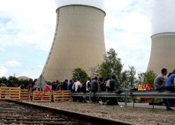 فرنسا تعلن الطوارئ فى 37 مقاطعة وتغلق 3 مفاعلات نووية بسبب الحر